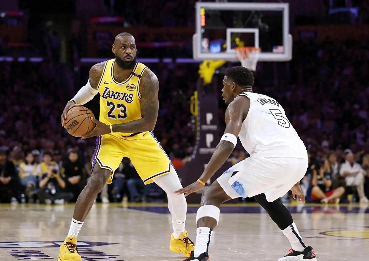 詹姆斯焦点对战，Karsa与80激战澳大利亚队分钟，战术调整胜负难料！九游手游中心